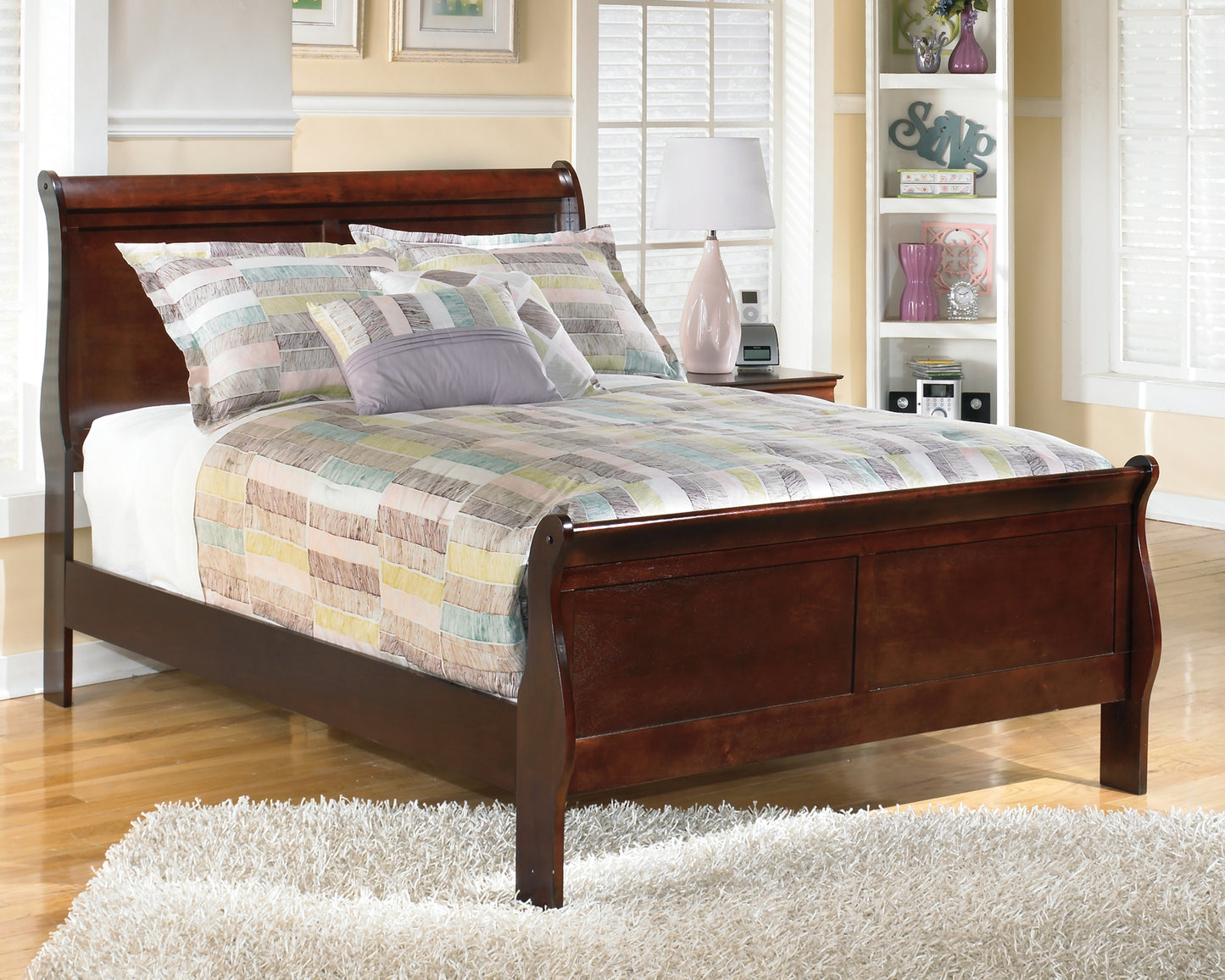 Ashley Express - Alisdair  Sleigh Bed