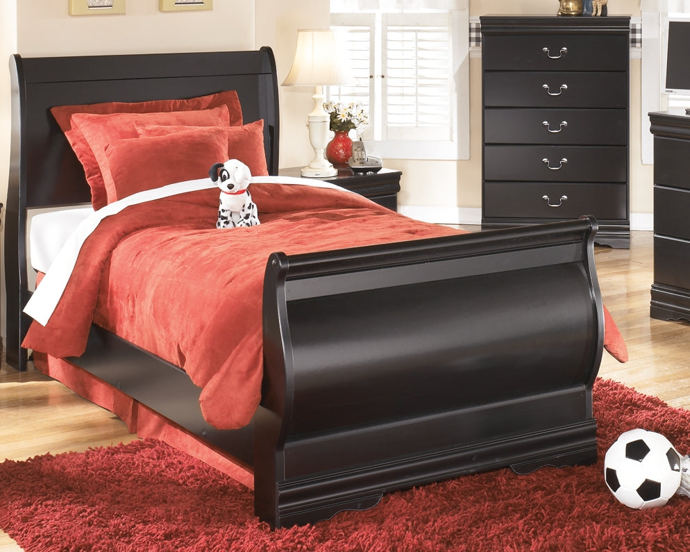 Ashley Express - Huey Vineyard  Sleigh Bed