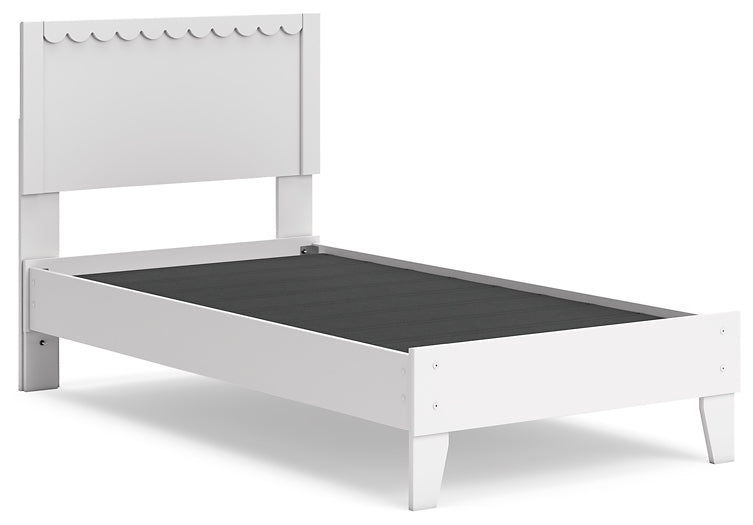 Ashley Express - Hallityn  Panel Platform Bed