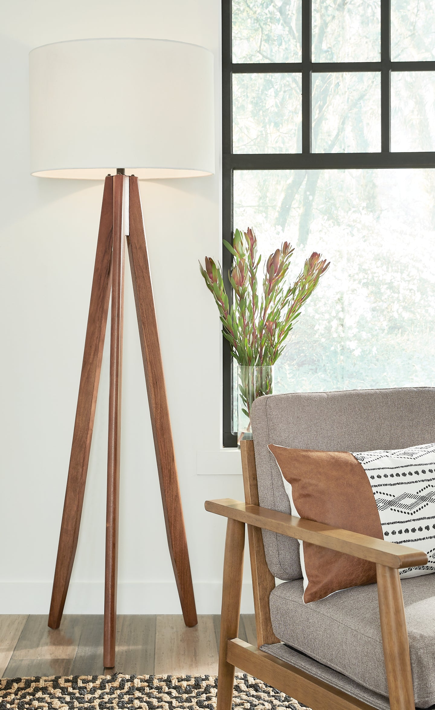 Ashley Express - Dallson Wood Floor Lamp (1/CN)